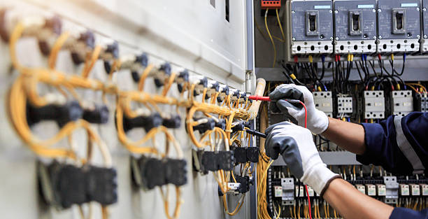 Professional Electrician technician working in Rio Grande, NJ